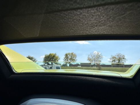 Used 2022 Chevrolet Corvette Stingray Preferred Conv w/ Z51 Performance Package image 32