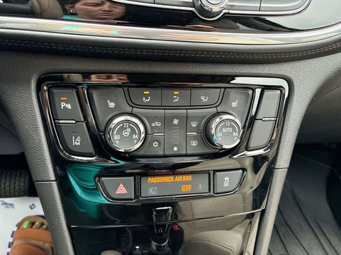 Used 2020 Buick Encore Essence w/ Experience Buick Package image 18