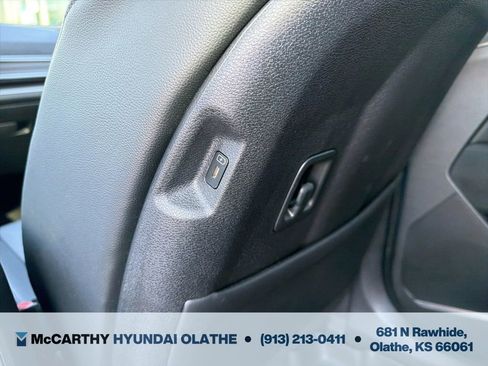 Used 2025 Kia Sportage EX w/ Premium Package FWD image 24