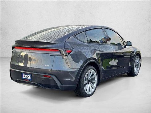 Used 2026 Tesla Model Y Long Range AWD/4WD image 6