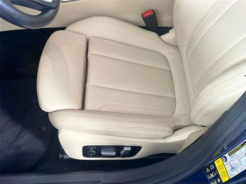 Used 2021 BMW 330i xDrive Sedan w/ Convenience Package AWD/4WD image 22