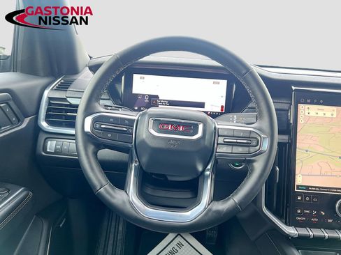 Used 2025 GMC Acadia Elevation image 31