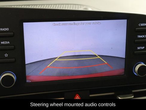 Used 2021 Hyundai Elantra SE image 5