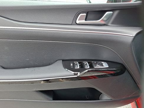 New 2025 Kia K5 GT-Line image 8