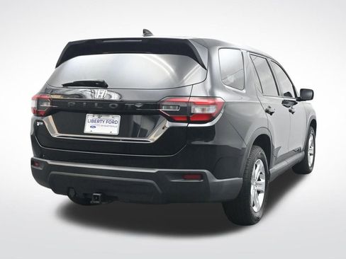 Used 2023 Honda Pilot LX image 7