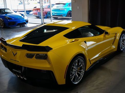 Used 2017 Chevrolet Corvette Z06 RWD image 60