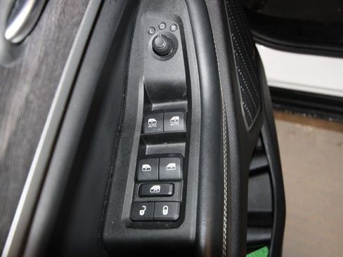 Used 2021 Jeep Grand Cherokee L Limited image 6