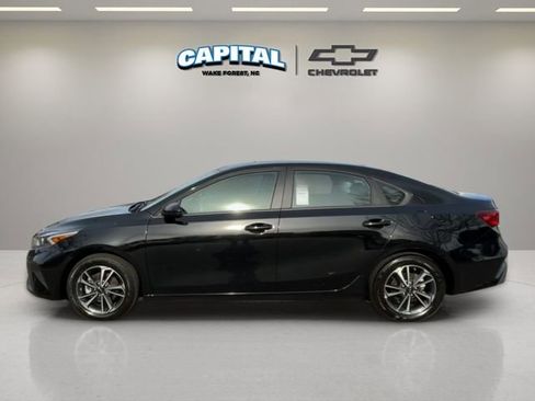 Used 2024 Kia Forte LXS image 2