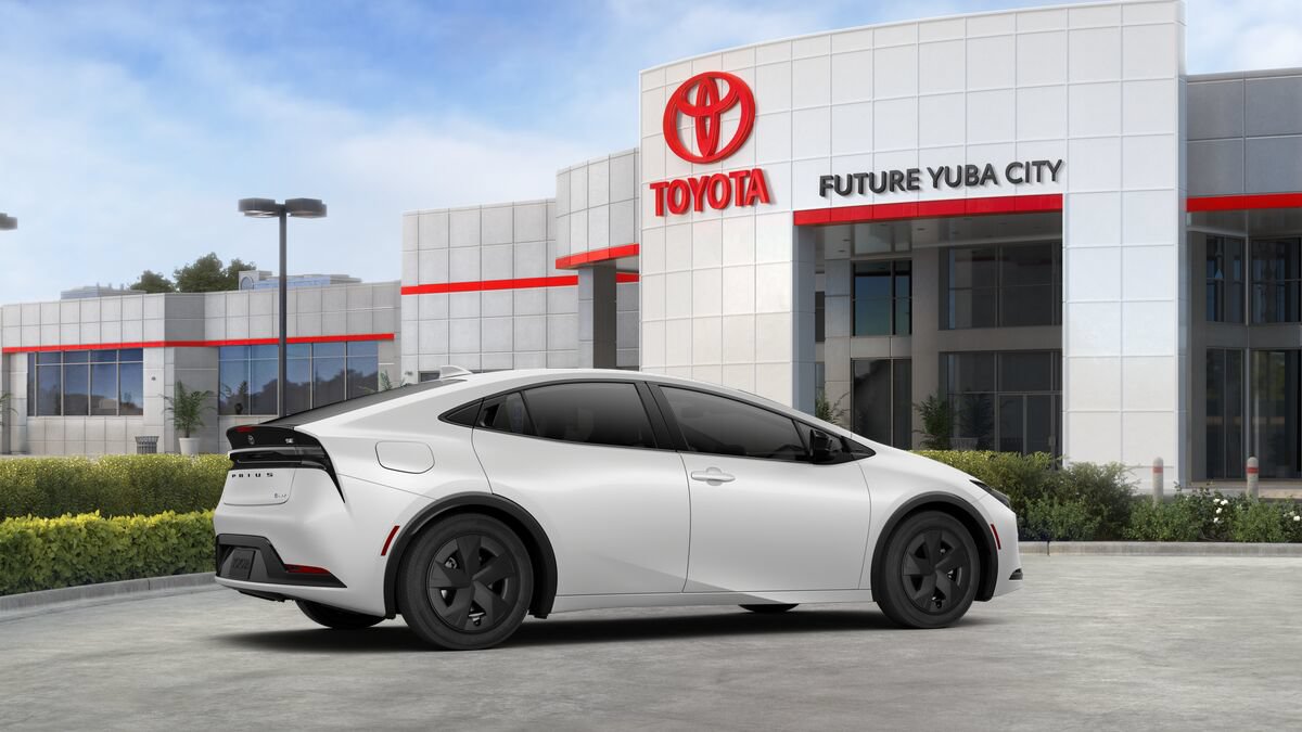 New 2027 Toyota Prius Plug-In Hybrid FWD image 14