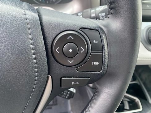 Used 2016 Toyota RAV4 Limited AWD/4WD image 22