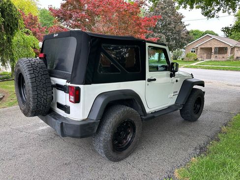 Used 2017 Jeep Wrangler Sport w/ Quick Order Package 24S AWD/4WD image 7