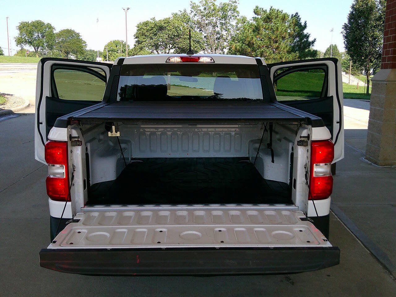 Used 2023 Ford Maverick XLT FWD image 7