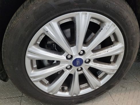 Used 2017 Ford Escape Titanium AWD/4WD image 31