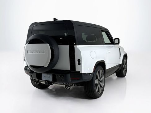 New 2026 Land Rover Defender 90 V8 AWD/4WD image 5
