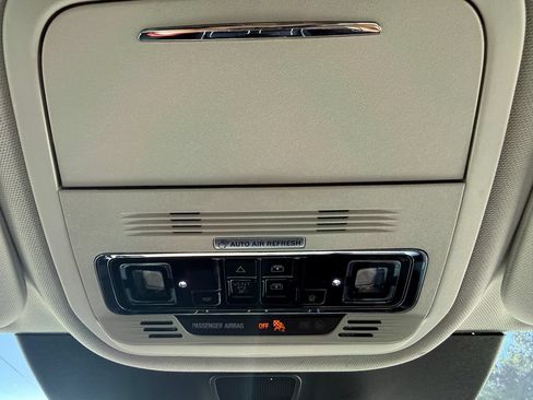 Used 2025 Lincoln Aviator Reserve w/ Equipment Group 201A AWD/4WD image 46