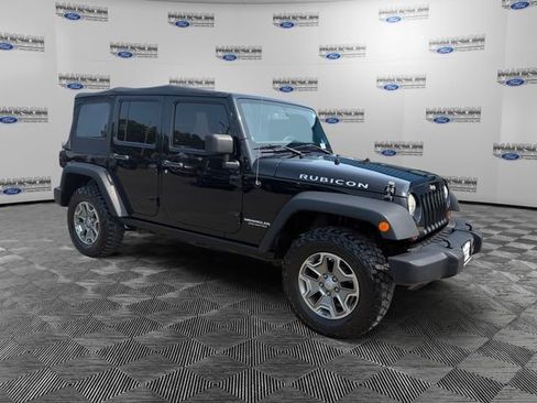 Used 2013 Jeep Wrangler Unlimited Rubicon w/ Connectivity Group AWD/4WD image 7