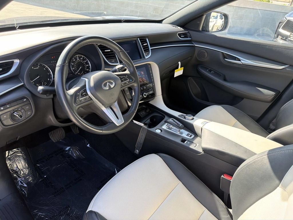Certified 2025 INFINITI QX55 Luxe w/ Cargo Package AWD/4WD image 14