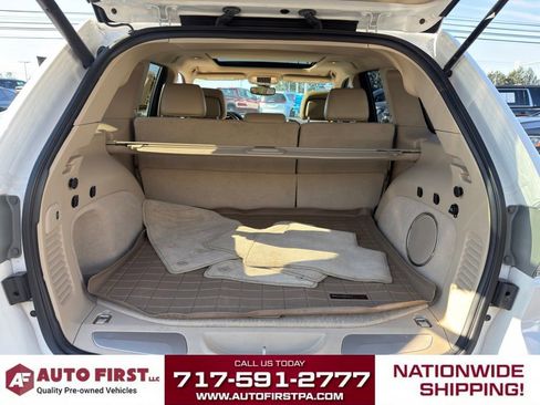 Used 2017 Jeep Grand Cherokee Overland image 25