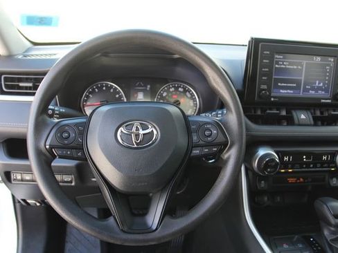 Used 2022 Toyota RAV4 XLE w/ Convenience Package image 20