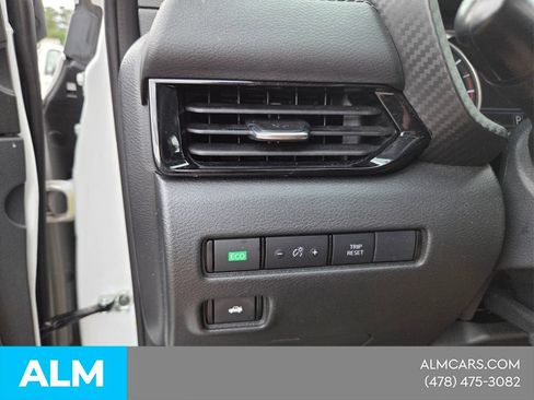 Used 2024 Nissan Sentra SV FWD image 27