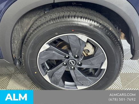 Used 2025 Nissan Rogue SV FWD image 22