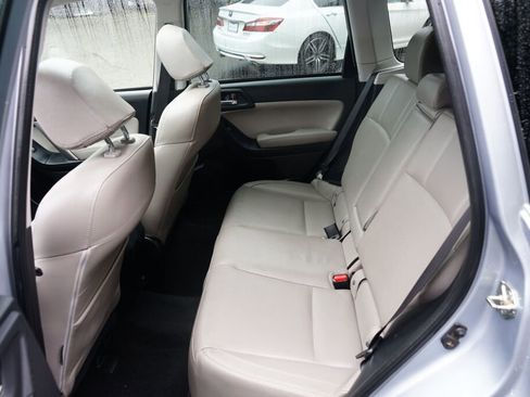 Used 2017 Subaru Forester 2.5i Limited image 15