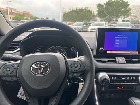 Used 2025 Toyota RAV4 LE image 10