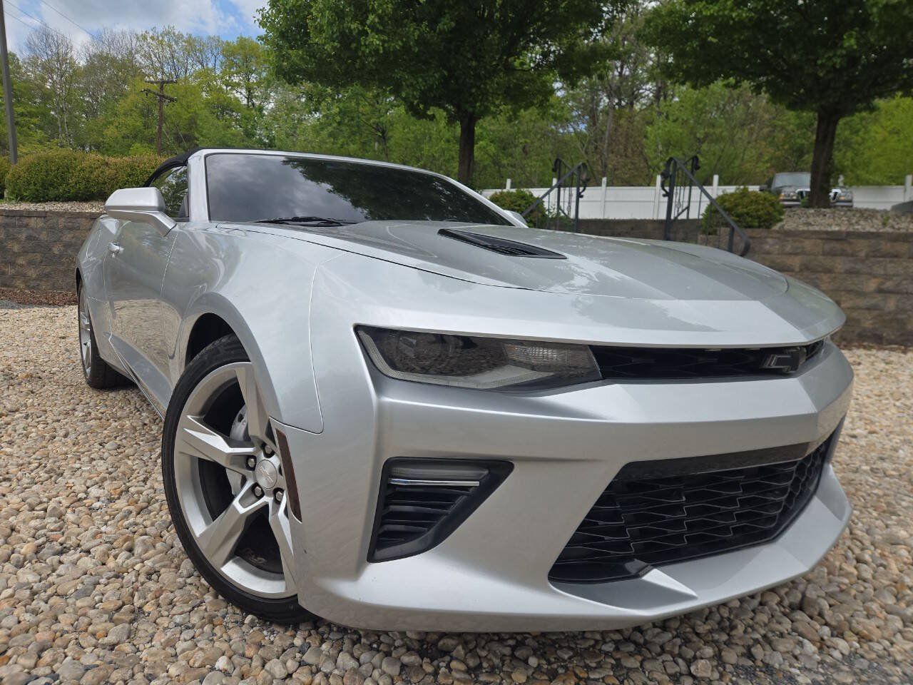 Used 2017 Chevrolet Camaro SS RWD image 30