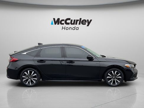 Certified 2024 Honda Civic EX-L image 2