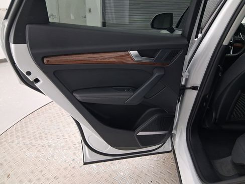 Used 2022 Audi Q5 2.0T Premium Plus w/ Premium Plus Package image 26