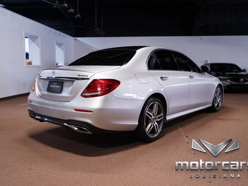 Used 2019 Mercedes-Benz E 300 4MATIC w/ Premium 1 Package image 7