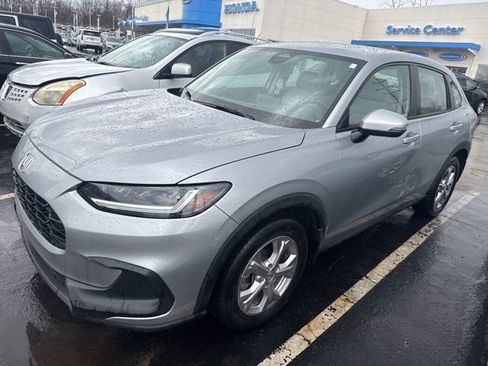 Certified 2023 Honda HR-V LX image 3