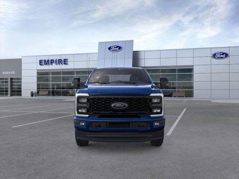 New 2026 Ford F250 Lariat w/ Black Appearance Package image 6