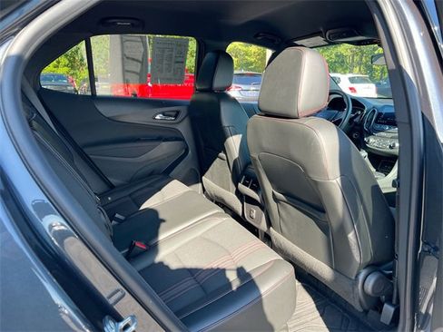 Used 2022 Chevrolet Equinox RS w/ Infotainment Package image 25
