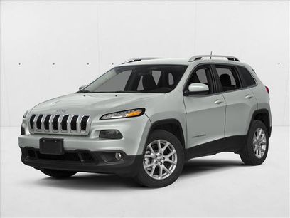 Used 2018 Jeep Cherokee Latitude w/ Altitude Package