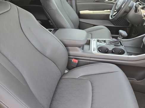 New 2026 Kia Carnival SX w/ SX Dark Edition Package FWD image 10