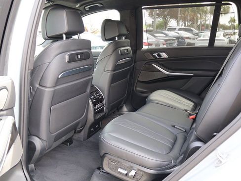 Used 2026 BMW X7 M60i image 39