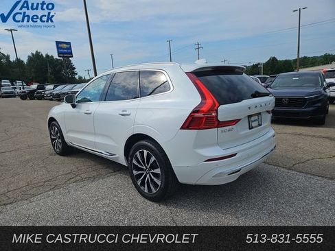 Used 2023 Volvo XC60 B5 Plus AWD/4WD image 3