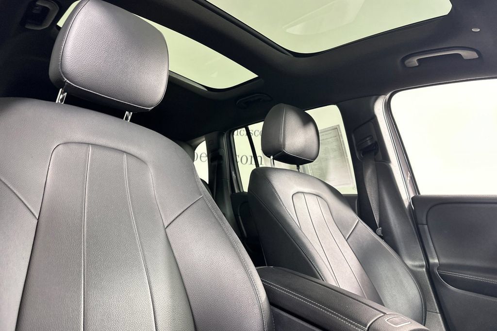 Certified 2022 Mercedes-Benz GLB 250 4MATIC image 22