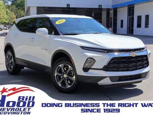 Certified 2025 Chevrolet Blazer LT image 1