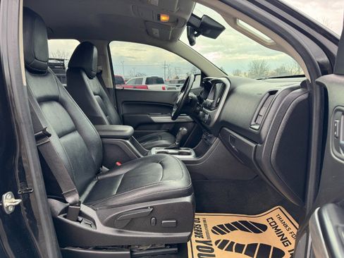 Used 2016 Chevrolet Colorado LT w/ Midnight Edition image 18