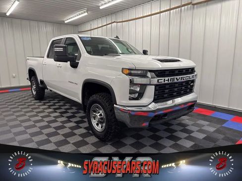 Used 2022 Chevrolet Silverado 3500 LT image 1