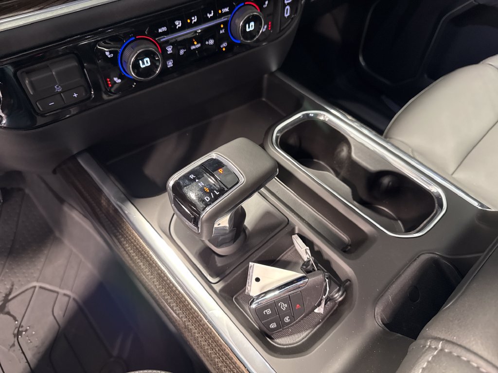 New 2026 Chevrolet Silverado 1500 RST w/ Dark Appearance Package AWD/4WD image 22