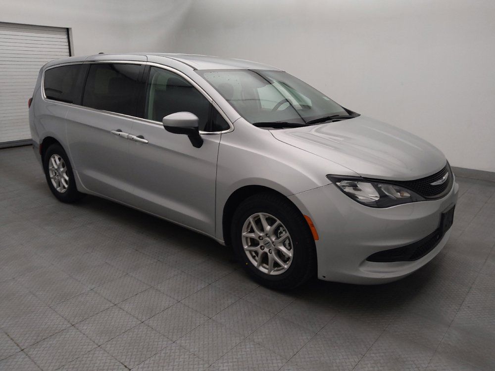 Used 2023 Chrysler Voyager LX FWD image 11