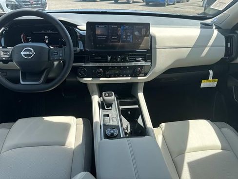 New 2026 Nissan Pathfinder SL w/ SL Premium Package AWD/4WD image 20