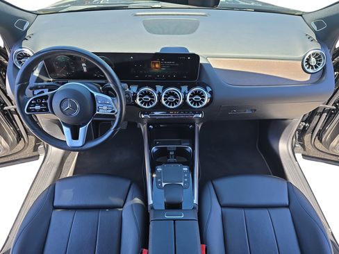 Used 2021 Mercedes-Benz GLA 250 4MATIC image 9