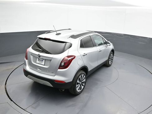 Used 2022 Buick Encore Preferred w/ Safety Package image 37
