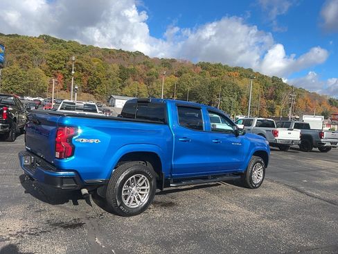 Used 2023 Chevrolet Colorado LT w/ LT Convenience Package II image 5