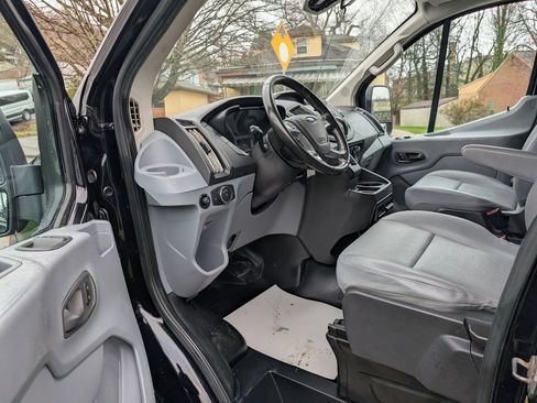 Used 2018 Ford Transit 150 130 Low Roof w/ Exterior Upgrade Package RWD image 40