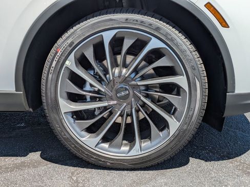 New 2026 Lincoln Aviator Reserve AWD/4WD image 11
